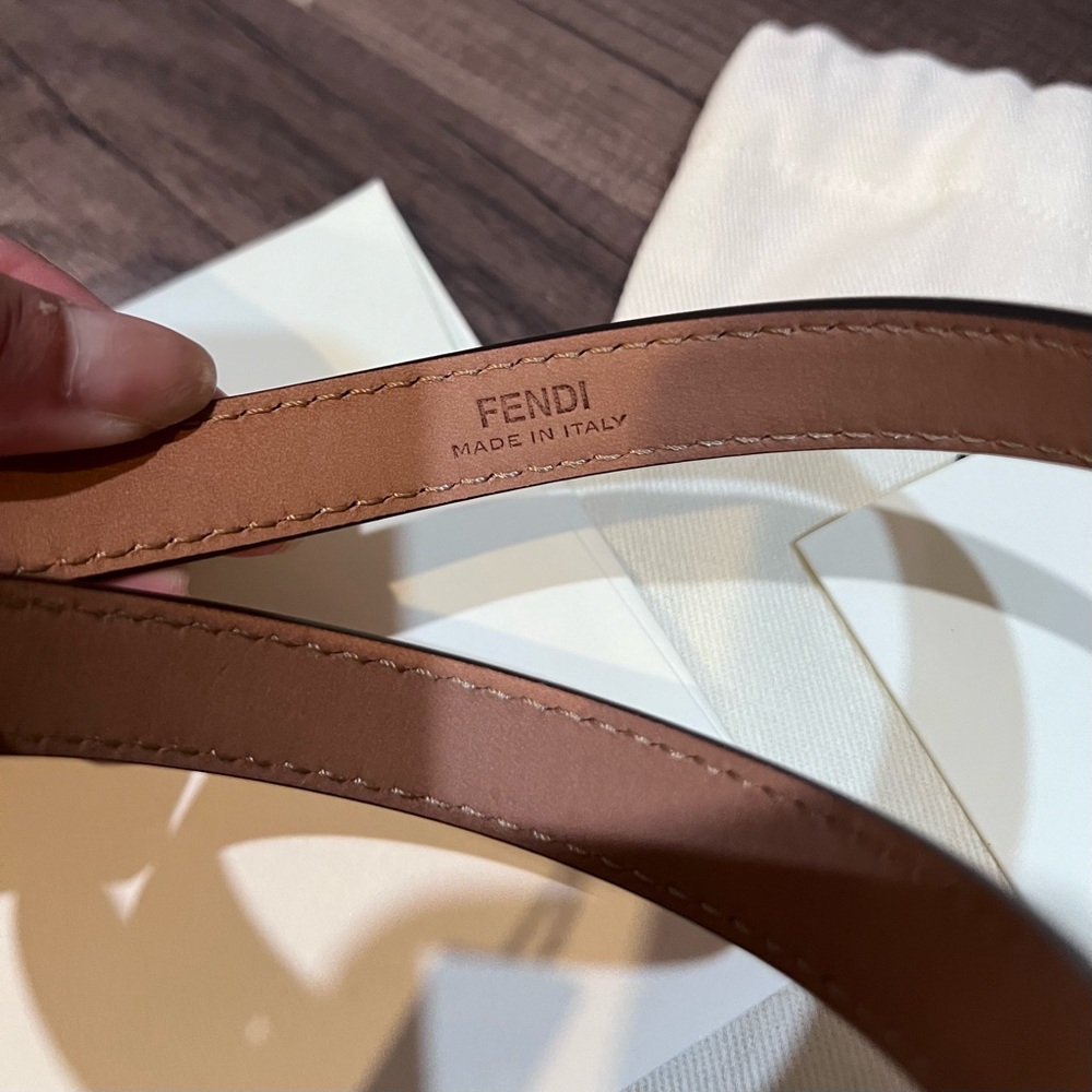 Fendi Vit. Grace Rosa - Pink Blush Leather Belt with Gold Buckle size 85/34 NWT - Picture 6 of 8